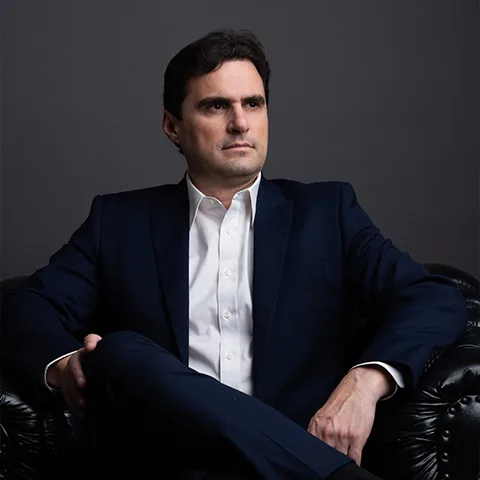 Reconhecimento Gustavo Godoy é referência em Wealth Planning, reconhecido consecutivamente pelo The Legal 500, Leaders League e Chambers Brazil. Confira a trajetória premiada.